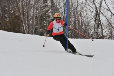 Sudbury Catholic Students Skiing at OFSSA